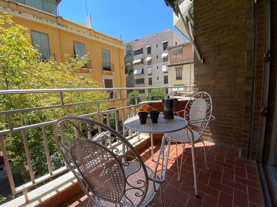 Piso En El Centro De Granada. Parking Opcional Apartment Bagian luar foto